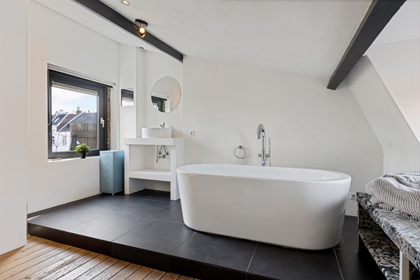 Photo - For sale: “A distinctive and luxurious home in a prime location in the heart of Maastricht”!